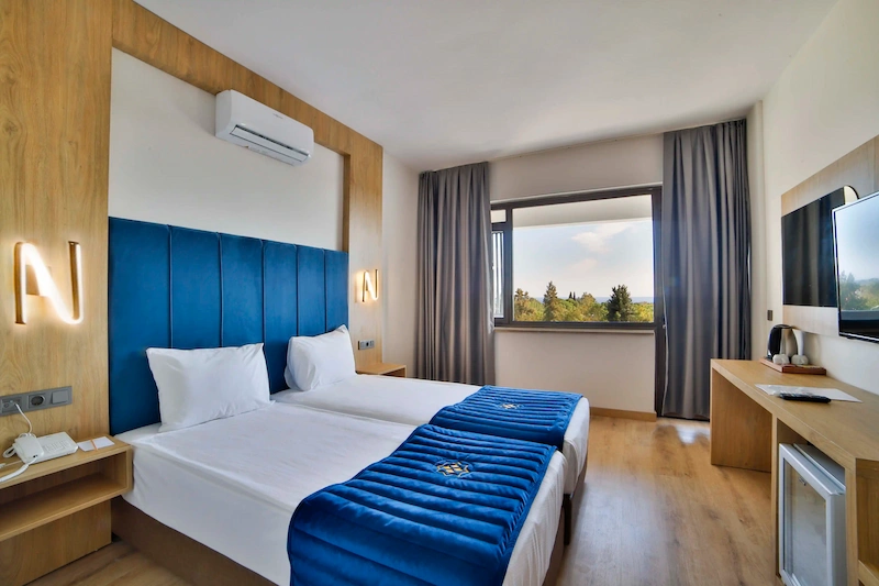 Standart Panoramik Manzaralı Oda